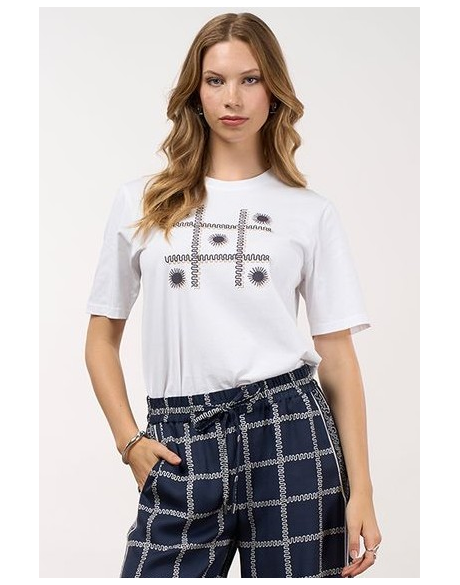 Outro Tee