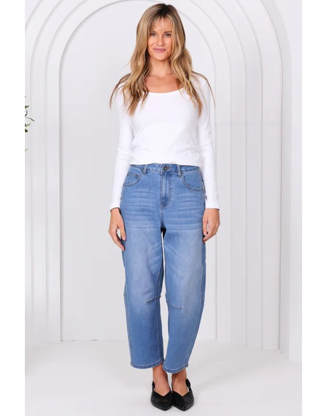 Toni Barrel Jeans (Light Blue Wash)