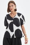 V Neck Bishop Sleeve Poplin Top