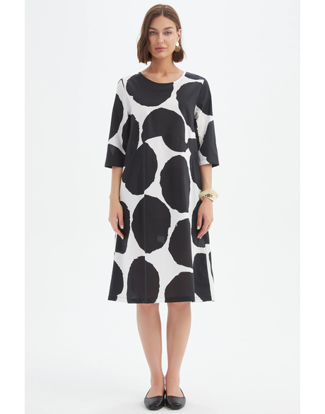 Curve Seam Poplin Dress