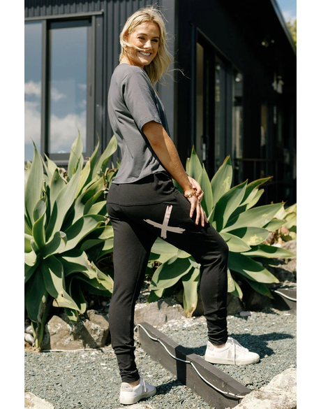 Apartment Pants (Black w Blossom Daisy X)