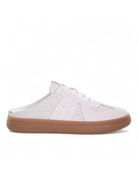 Chase Me Sneaker 