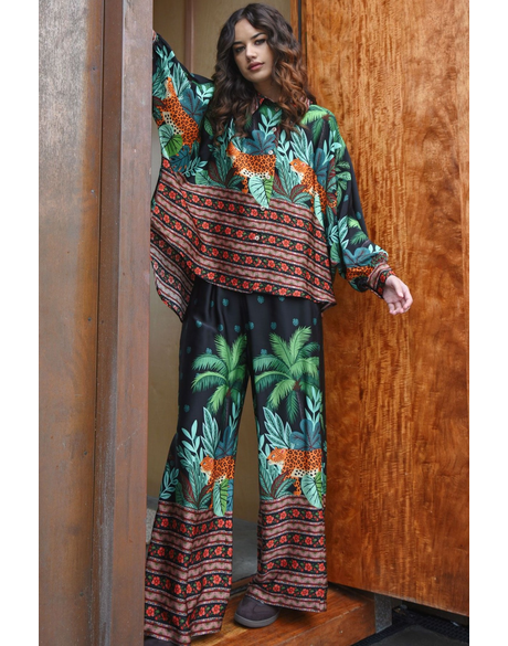 Take Your Lead Pant (Leopard Stripe)