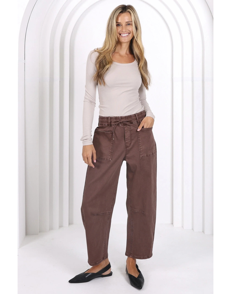 Leo Barrel Jeans (Chocolate)