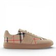 Tag Sneaker