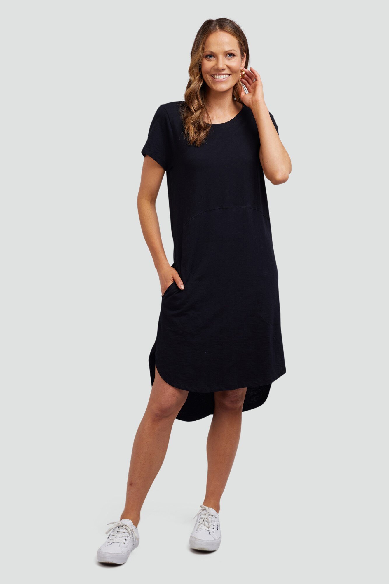 bayley black dress The Bailey Black Dress  Madalyn Avenue