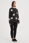 Flower Contrast Knit